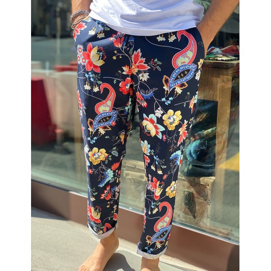 Floral print trousers